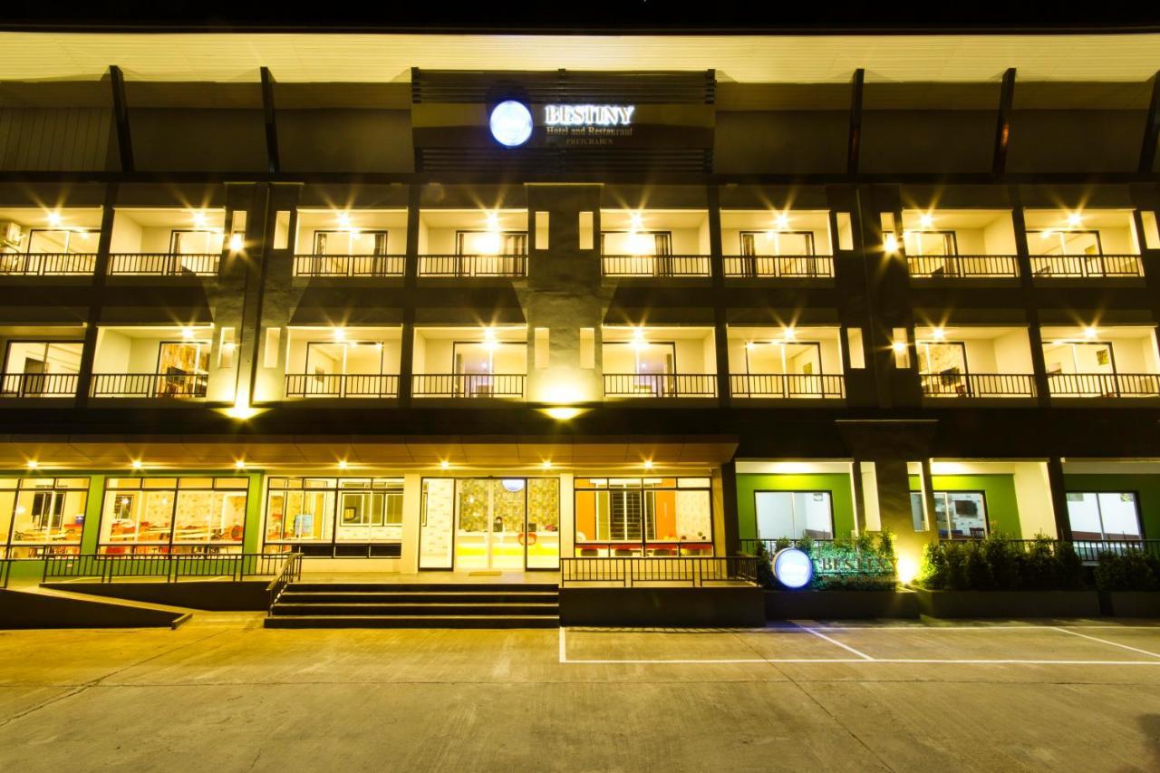 Bestiny Hotel & Restaurant Пхетчабун Экстерьер фото